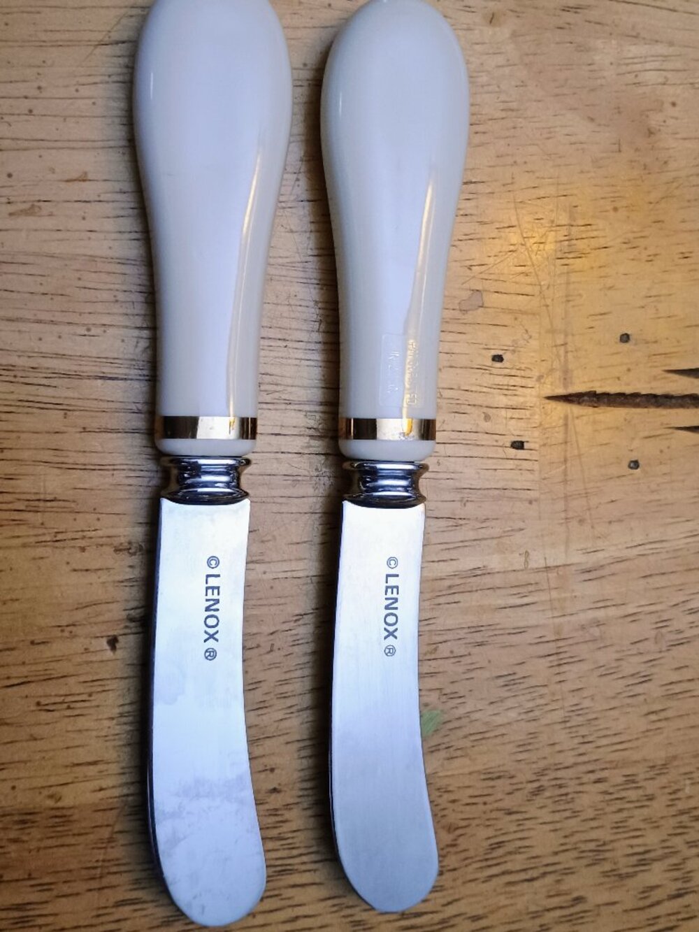 Pair of Lenox Jelly appetizer spreaders